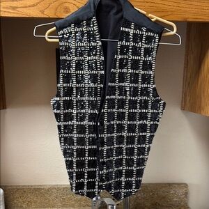 Black and White Checkered Women's Top. EUC